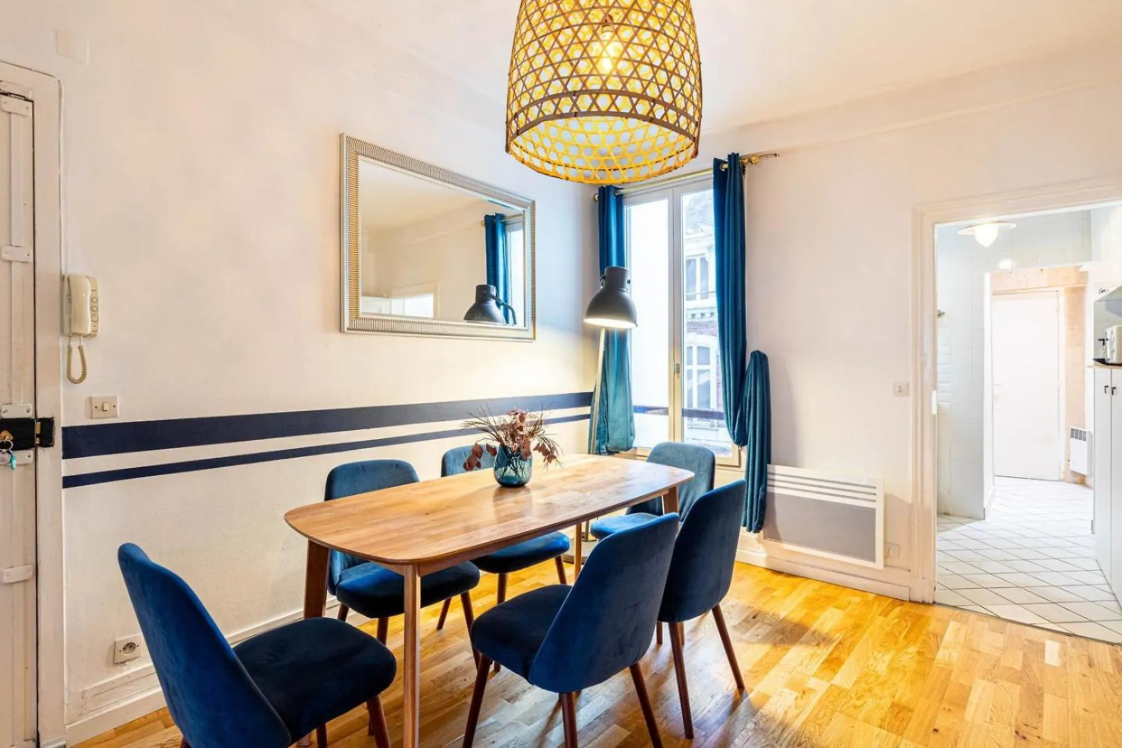 Guestready - Bel Apt A Deux Pas Des Champs-Elysees Paris